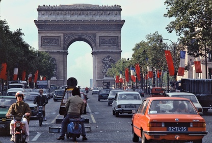 FRA75-0405-Champs Elysées