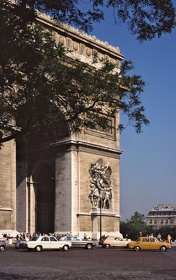 FRA75-0422-Champs Elysées